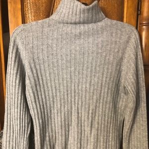 WOMENS TURTLE NECK SWEATER